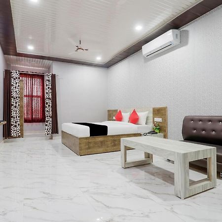 Chhatarpur Capital O 63158 Hotel Om Sai Ram מראה חיצוני תמונה