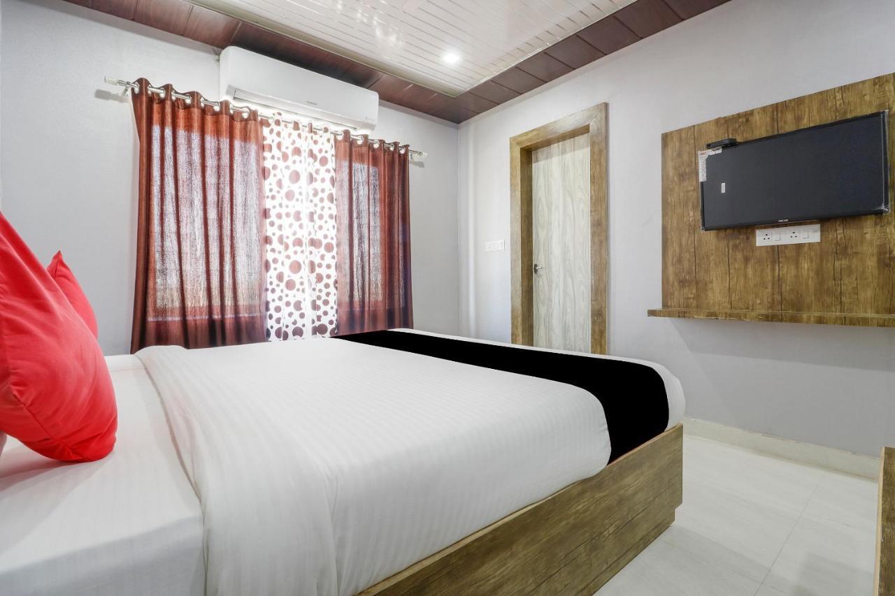 Chhatarpur Capital O 63158 Hotel Om Sai Ram מראה חיצוני תמונה