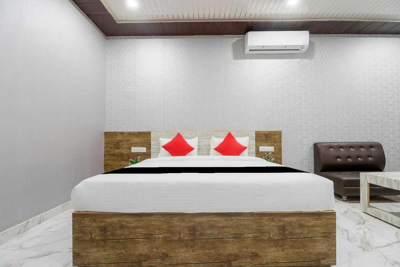 Chhatarpur Capital O 63158 Hotel Om Sai Ram מראה חיצוני תמונה