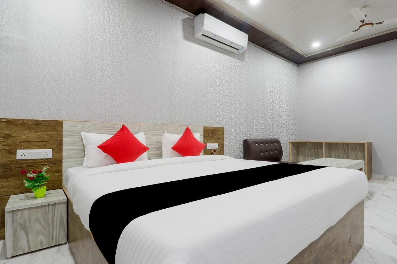 Chhatarpur Capital O 63158 Hotel Om Sai Ram מראה חיצוני תמונה